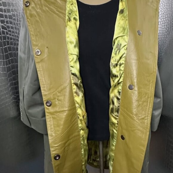 Fergucci Gray Green Leather Satin Printed Liner Collarless Coat Size 38 NWT - Picture 4 of 10